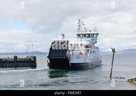 Caledonian MacBrayne 'Loch Shira' Auto und Personenfähre ausgehend von Largs für Cumbrae in Schottland. Stockfoto