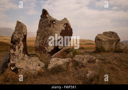 Zorats Karer (auch Karahunj oder Carahunge genannt) ist eine archäologische Stätte mit alten Sternwarte, bekannt als armenische Stoneheng Stockfoto