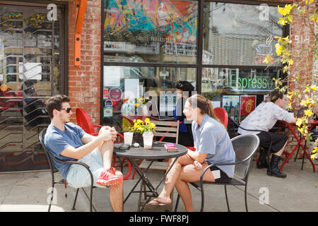 Außerhalb einer Coffee-Shop, NoDa District, Charlotte, North Carolina, USA. Stockfoto