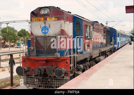 Bahnreisen von Ernakulam Umsteigebahnhof zur Madgoan in Goa über Nacht auf th e Schläfer Stockfoto