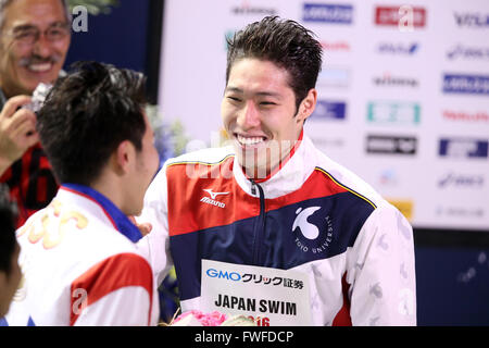 Tokio, Japan. 4. April 2016. Kosuke Hagino Schwimmen: Japan schwimmen Meisterschaft (JAPAN schwimmen 2016) Männer 400 m einzelnen Medley Award Ceremony am Tatsumi International Swimming Center in Tokio, Japan. Bildnachweis: AFLO SPORT/Alamy Live-Nachrichten Stockfoto