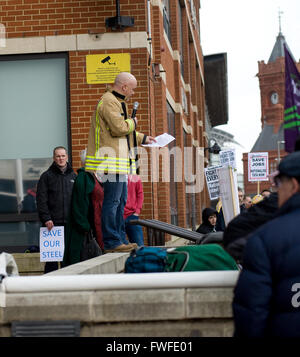 Cardiff, Wales, UK. 4. April 2016.  Bildnachweis: Amonochromedream.com/Alamy Live-Nachrichten Stockfoto