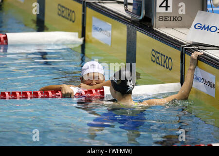 (L, R) Rikako Ikee, Natsumi Hoshi, 4.-10. APRIL 2016 - Schwimmen: Japan Meisterschaft (JAPAN schwimmen 2016) Frauen Schwimmen 100m Schmetterling-Finale Tatsumi International Swimming Center in Tokio, Japan. (Foto: AFLO SPORT) Stockfoto