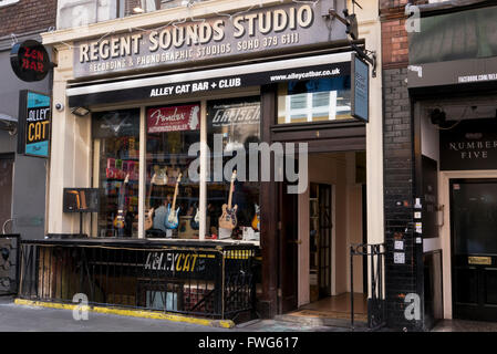 Die Fassade des Regent Sounds Studio die Rolling Stones ihre ersten beiden Alben, London, Vereinigtes Königreich nahmen. Stockfoto