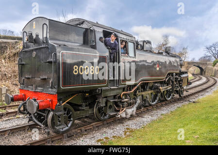 Prinzessin Elizabeth Klasse Tenderlok auf er East Lancs Railway. Nr. 80080 bei Heywood Station abgebildet. Stockfoto