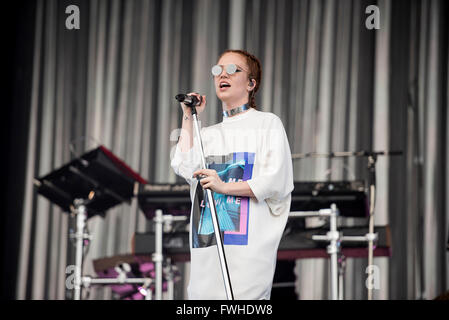 Manchester, UK. 12. Juni 2016. Jess Glynne führt auf der Hauptbühne beim Parklife 2016 präsentiert von The Warehouse-Projekt im Heaton Park, Manchester 05.12.2016 Credit: Gary Mather/Alamy Live News Stockfoto