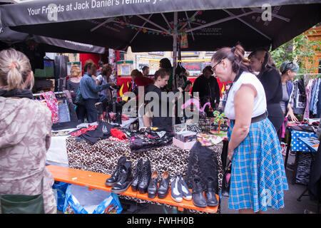 Punk-Flohmarkt und Rockabilly. Berlin, Deutschland-12. Juni 2016. Wiener Str.  Berlin Stockfoto