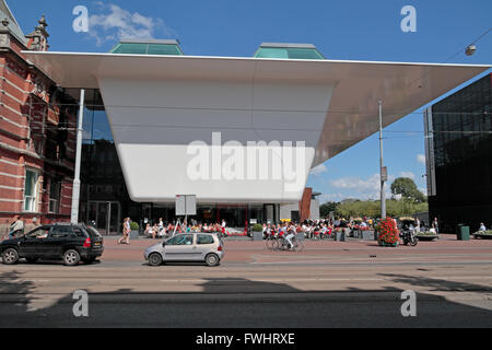 Die moderne Erweiterung entworfen von Benthem Crouwel Architekten, Stedelijk Musuem in Amsterdam, Niederlande. Stockfoto