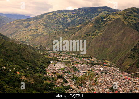 Banos De Agua Santa, Tele Luftaufnahme, Südamerika Stockfoto