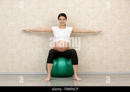 Schwangere Frau Fitness Übung Stockfoto