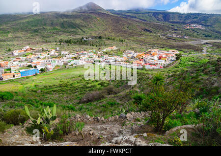 Übersehen Sie, Blick auf Camino De La Virgen de Lourdes und Santiago del Teide, Teneriffa, Spanien Stockfoto