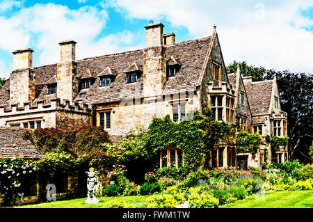 Asthall Manor, das ehemalige Wohnhaus der Familie Mitford; einen Wohnsitz der Mitford Schwestern Stockfoto