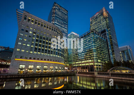 City-Nacht - Canary Wharf, Bürogebäude um Canary Wharf, London Stockfoto