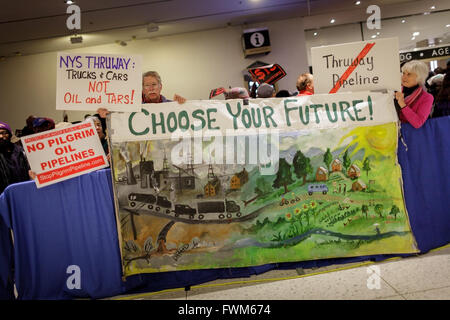 Protest, Erdgas-Pipeline Build-Outs in New York State, USA zu stoppen. Stockfoto