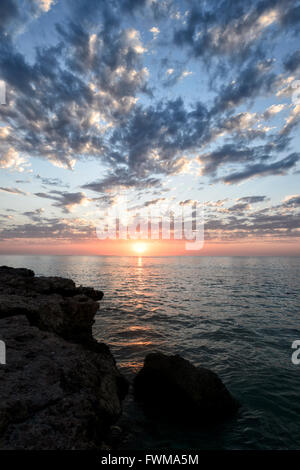 Stimmungsvollen Sonnenuntergang über dem Ningaloo Coast, Western Australien, WA, Australien Stockfoto