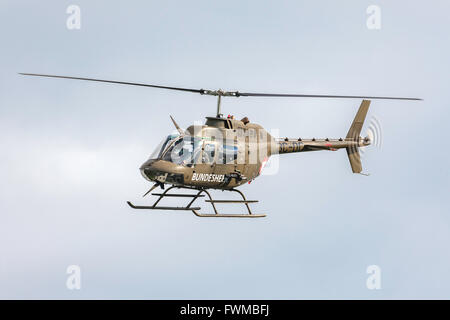 Österreichische Luftwaffe (Österreichische Luftstreitkräfte) Bell OH-58 b Kiowa scout Helicopter 3C-OC. Stockfoto