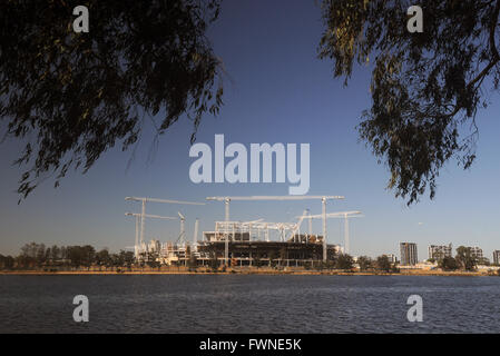 Perth-Stadionneubau im Aufbau am Ufer des Swan River in Perth, Western Australia. Keine PR Stockfoto