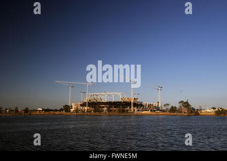 Perth-Stadionneubau im Aufbau am Ufer des Swan River in Perth, Western Australia. Keine PR Stockfoto