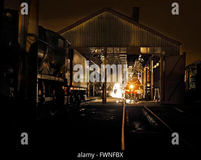 Didcot Dampflok Nacht schießen 2016 mit dem Pfeffer A1 Klasse Pazifik 60163 'Tornado' in Didcot Erbe Eisenbahnen Stockfoto