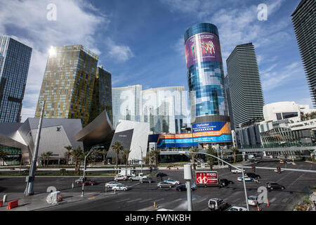 CityCenter einkaufen Entwicklung und Harmon Hotel Turm auf dem Las Vegas Strip 23. Februar 2012 in Paradies, Nevada. Die Harmon Hotel wurde im Jahr 2014 aufgrund von Baumängeln demontiert. Stockfoto