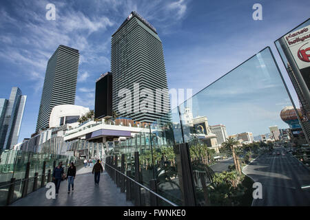 Cosmopolitan Hotel und Casino mit Gehweg am Las Vegas Strip 23. Februar 2012 in Paradies, Nevada. Stockfoto