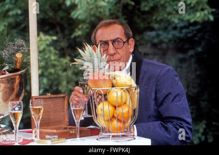 Bei Mir Stück Sie Richtig, Deutschland 1990, Regie: Ulrich Stark, Monia: Dieter Hallervorden Stockfoto