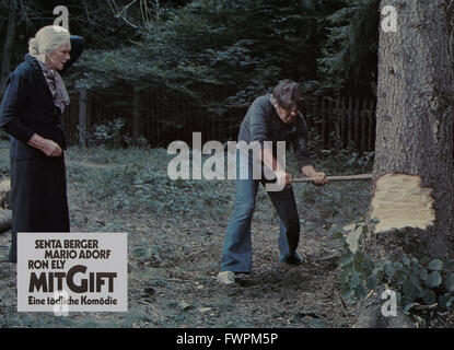 MitGift - Eine beobachtendes Komödie, Deutschland 1976, Regie: Michael Verhoeven, Monia: Elisabeth Flickenschildt, Mario Adorf Stockfoto