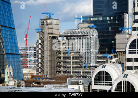 Sightseeing: ikonische Lloyd Gebäude (oder Inside-out-Gebäude), Heimat von Lloyd es Of London, Lime Street EC3, City of London Versicherung Bezirk Stockfoto