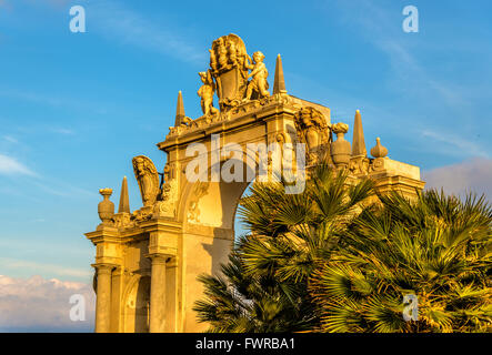 Immacolata Brunnen am Meer in Neapel Stockfoto