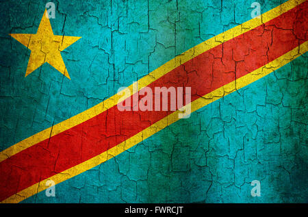 Demokratische Republik Kongo Flagge auf einem alten rissige Wand Stockfoto