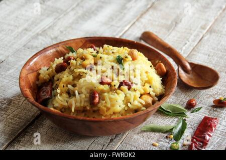 Pongal/Ponkal Linsensuppe Reis Tamil Nahrung aus Südindien Stockfoto