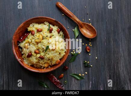 Pongal/Ponkal Linsensuppe Reis Tamil Nahrung aus Südindien Stockfoto