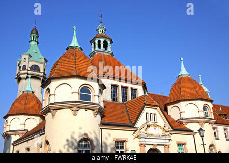 Fragment des Altbaus Balneologie und alten Leuchtturm in Sopot, Polen Stockfoto