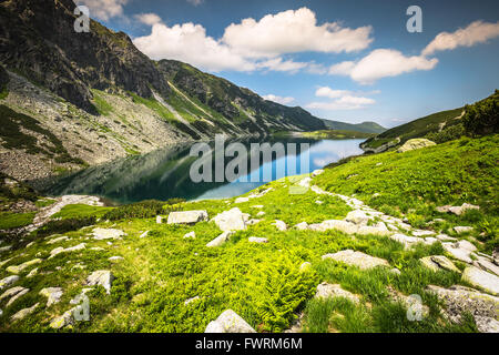 Wunderschöne Landschaft des schwarzen Teich Gasienicowy im Tatra-Gebirge Stockfoto