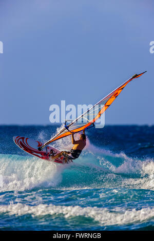 Windsurfen in Maui Stockfoto