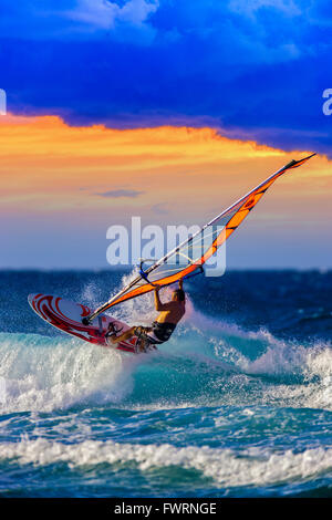 Windsurfen in Maui Stockfoto