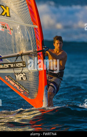 Surfen auf Maui Stockfoto