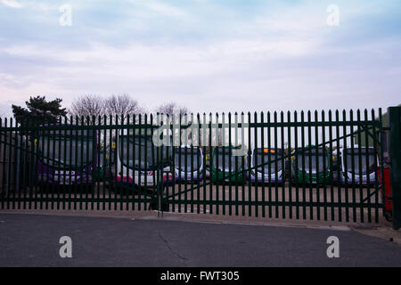 Erste Bus UK Busse Stockfoto