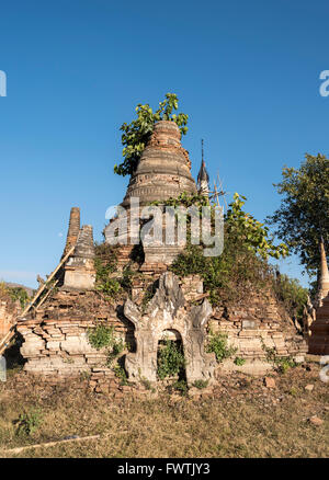 Bröckelnden Stupa in Sankar in der Nähe von Inle-See, Birma (Myanmar) Stockfoto