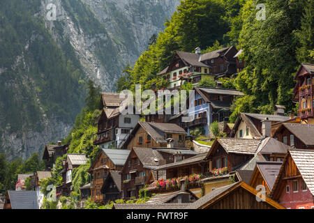 Klassische Ansicht von Hallstatt Dorf in Alpen, Österreich Stockfoto