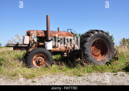 Alte rostige Traktor Stockfoto