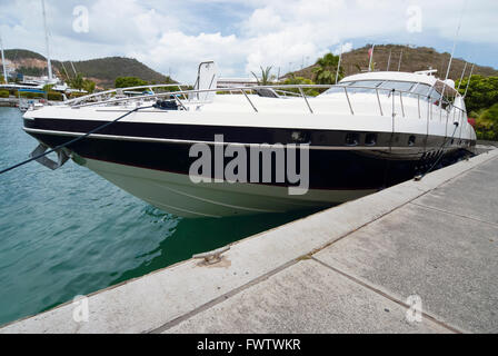 Luxus-Yacht Ankern auf St.Thomas, US Virgin Islands Stockfoto