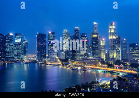 Marina Bay in der Nacht in Singapur Stockfoto