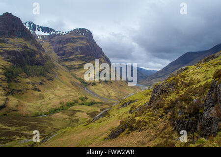 Einen dramatischen Blick auf ein Tal in Glencoe, Teil der schottischen Highlands Stockfoto