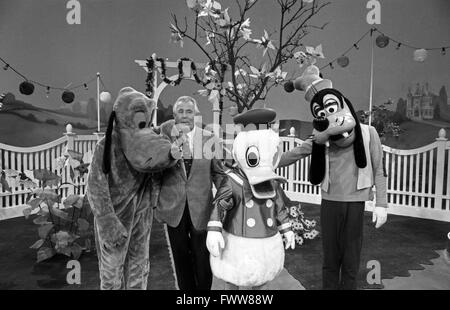 Zeigen Sie Zum Geburtstag von Donald Duck, Deutschland 1984, Moderator: Michael Schanze. Stockfoto