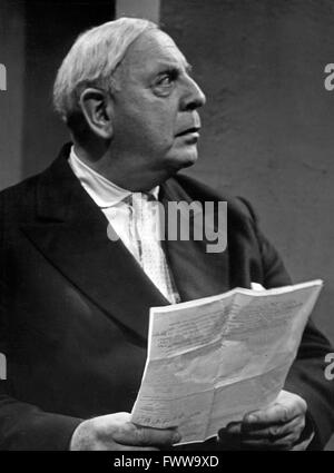 Deutscher Soziologe und Schriftsteller Ludwig Berger, Deutschland 1950er Jahre. Deutsche movi Regisseur und Autor Ludwig Berger, Deutschland 1950. Stockfoto