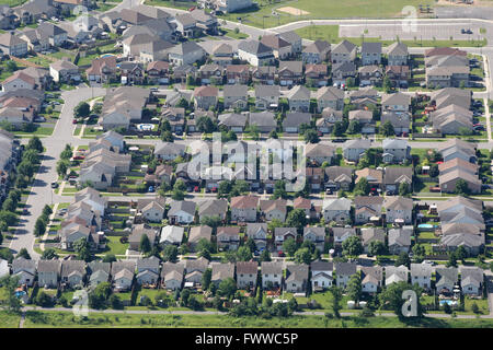 Luftaufnahme einer Unterteilung in Kingston, Ontario, am 28. Juni 2014. Stockfoto