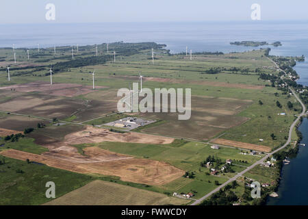 Windkraftanlagen in Wolfe Island, Ontario, am 28. Juni 2014. Stockfoto