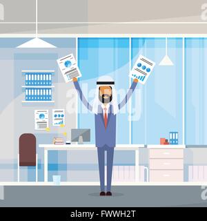 Arabische Geschäftsmann halten Hände hoch erhobenen Armen mit Papierdokumenten, muslimische Geschäftsmann moderne Büro Stock Vektor