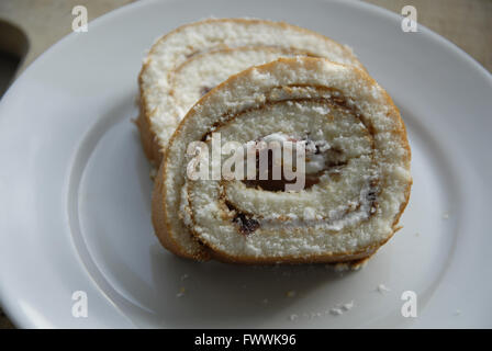 COPENHAGEN / DENMARK  7. April 2016   (dänische Hindbaer Kage) Rasberry Kuchen Photo.Francis Joseph Dean/DeanPictures) Stockfoto